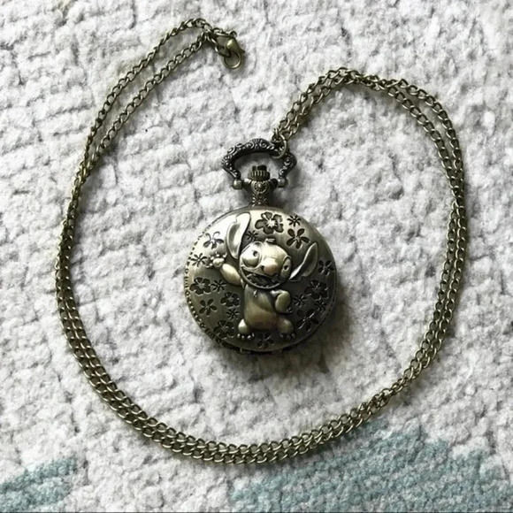 Disney’s Lilo & Stitch Bronze Pocket Watch and Chain NWT - Picture 4 of 4
